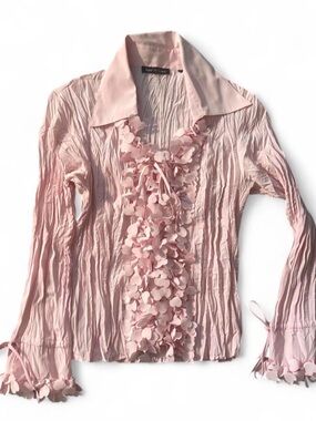 Violet & Claire Y2K Crinkle 3D Petal Blouse SIZE PL best suited for medium 🌸✨